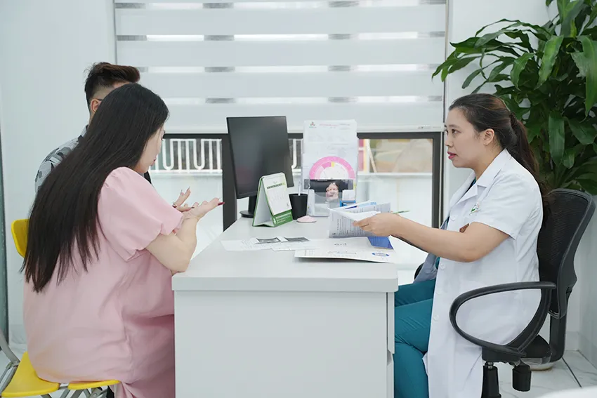 Theo dõi thai kỳ & sàng lọc trước sinh
