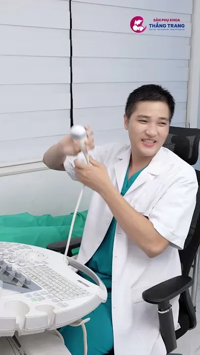Khoảnh khắc vợ chồng nhận tin có em bé sau 5 năm chờ đợi - Mẹ bật khóc khiến bác sĩ vui lây